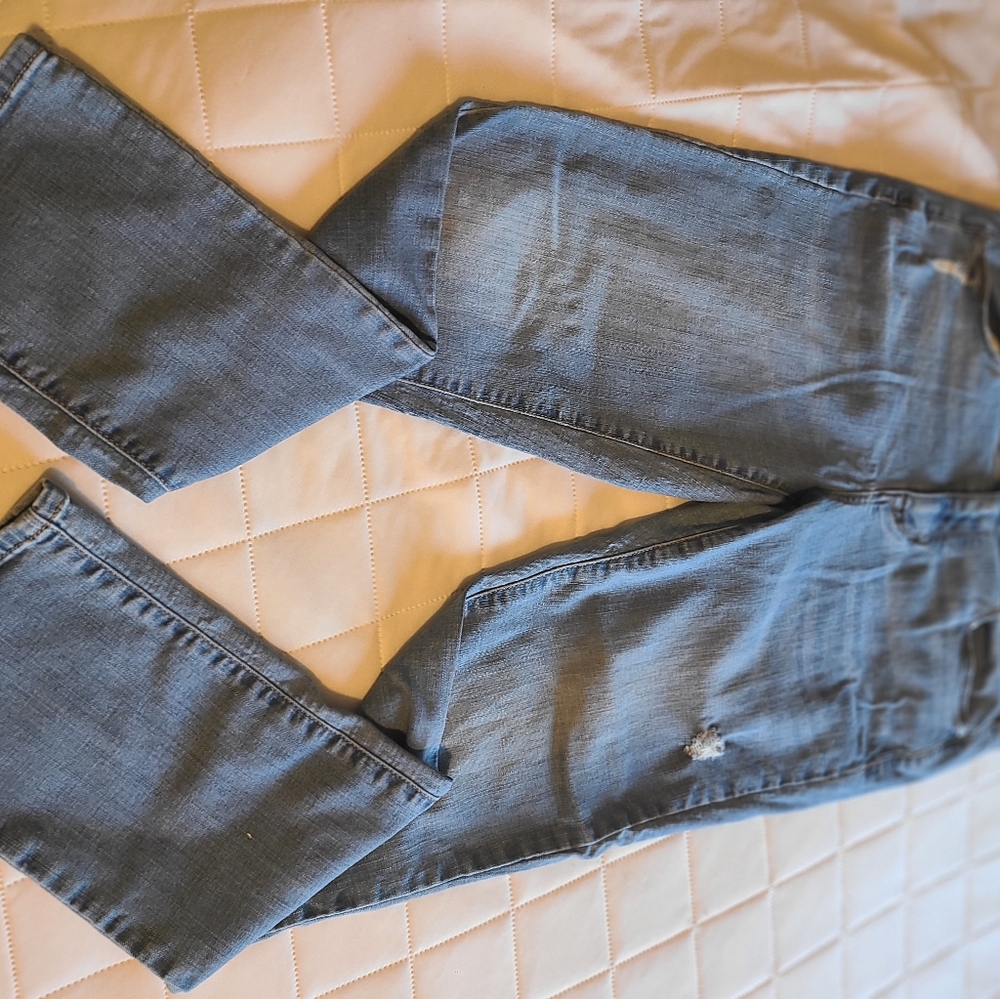 Apt 9 light wash skinny jeans 14